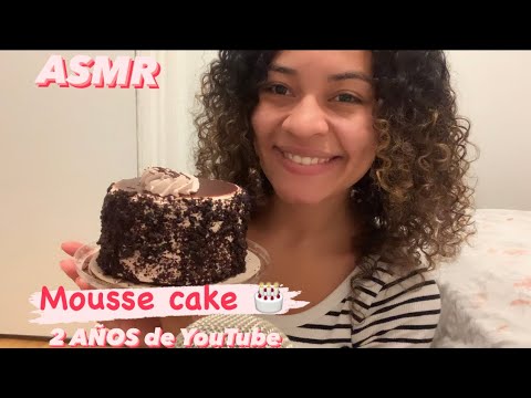 ASMR Español - COMIENDO MOOSE CAKE DE CHOCOLATE y HABLANDO (CELEBRANDO 2 AÑOS de YOUTUBE)