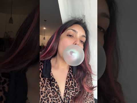 BIG BUBBLE GUM ASMR | mothers day chewing gum sounds