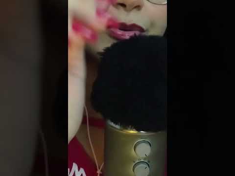 ASMR- Cafune em você! Fazendo um carinho