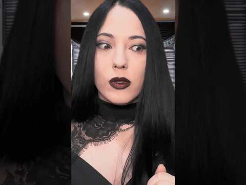 Sei il giocattolo di Morticia Addams