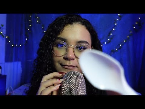 ASMR- COLHER NO MICROFONE l UNHA E GLOSS l Spoon, lipgloss, scratching