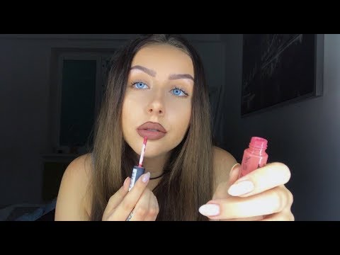 ASMR APPLYING LIP GLOSS - mouth sounds and lip smacking