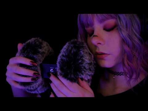 ASMR | close up, cupped & bassy deep ear to ear whispering - fluffy scratching, high sensitivity