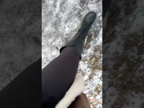 ASMR wandern auf Glatteis und aufpassen, dass ich nicht hin falle. 🥸