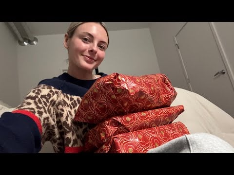 ASMR | Wrap Christmas Presents With Me! 🎁 