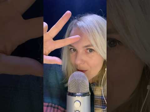 ASMR FR / Petite charade en ASMR #asmrfr #shortsasmr #asmrshorts
