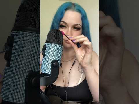 intense brushing 💆‍♀️ #asmr #micbrushing #asmrsound