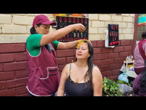 ASMR, Limpia energética tradicional  en el mercado con Maritza Pangol & Erika 
