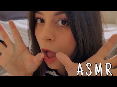 Asmr Bem caseirinho mostrando minhas maquiagens + Voz suave e Sons de boca 😴💤