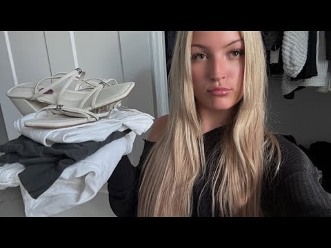 ASMR sassy cashier roleplay 👗💳💁🏼‍♀️ (typing + gum chewing) 