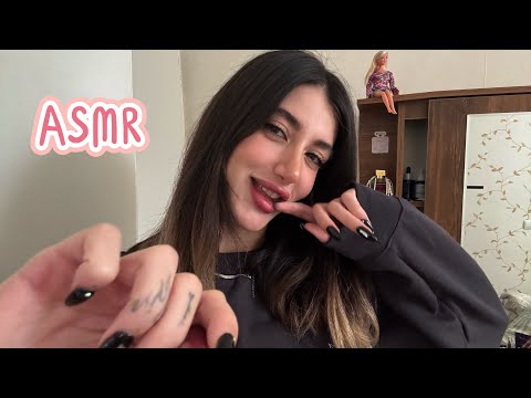 ASMR/ Spit Painting / mouth sounds….