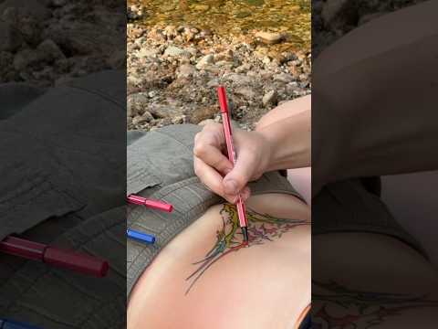 Trampstamp coloring🌈🖍️
