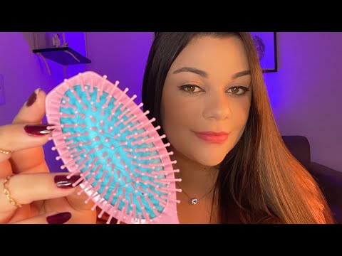 ASMR: AMIGA CARINHOSA ESCOVANDO SEU CABELO