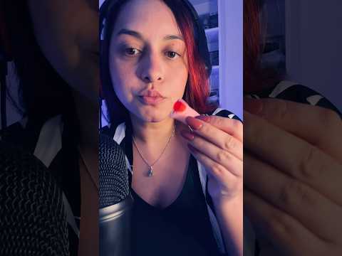 Finger candy 👌🏼♥️ #asmr #relax #asmrcommunity #asmreating #eating #candy #youtubeshorts #tingles