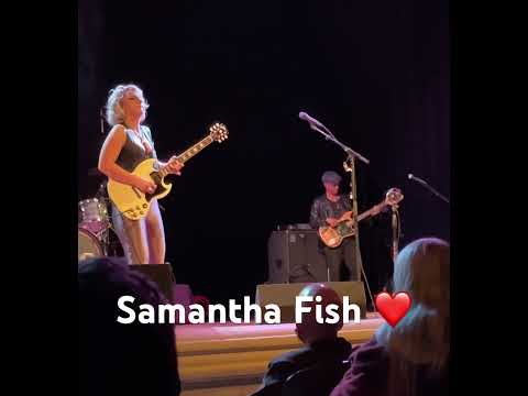 A little clip of Samantha Fish playing live - an incredible guitarist, singer, and performer. 🔥