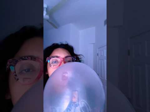 BUBBLE ASMR | blowing a huge massive bubble mouth sounds #bubblegumblowing #bubbles