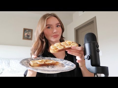 ASMR | eating banana toast