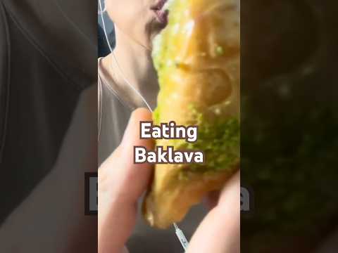 EATING BAKLAVA🤯 #baklava #mukbang #crunchy #eatingsounds #crunchysounds #tingles #brainmelting #fyp