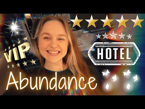 i manifested a FREE VIP SUITE UPGRADE in a Hotel {FULL TOUR} ✰✰✰✰✰