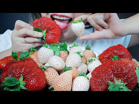 ASMR EATING  EXPENSIVE JAPANESE STRAWBERRY CRUNCHY EATING SOUND | LINH-ASMR