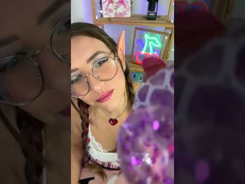 Por que isso é tão satisfatório?! 💦🤯 #asmr #fabricscratching