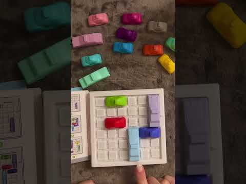 A game of Traffic Jam / Rush hour #asmr #whispers #puzzle #satisfying #asmrvideo #asmrsounds