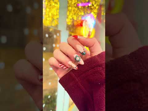 Yeni yıla hazır tırnaklarr 💅🏻💅🏻🤩 #newyear#2026#shorts#fyp#nailart#christmas