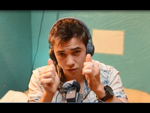 ASMR FR : mini role play + new truc sur ma chaine