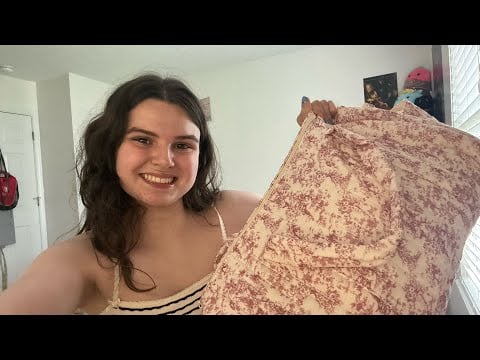 roommate helps you pack for a trip!!! ASMR roleplay 🚗☀️😎👙