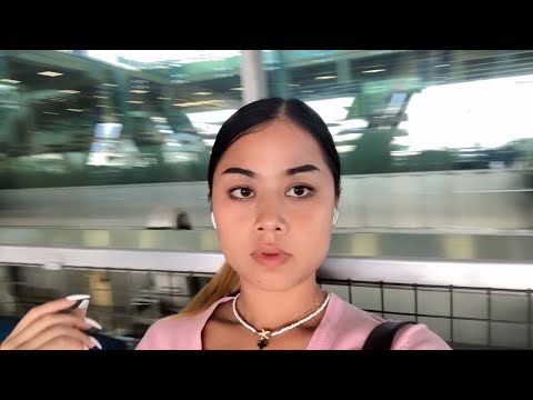 5 minute ASMR in Airport