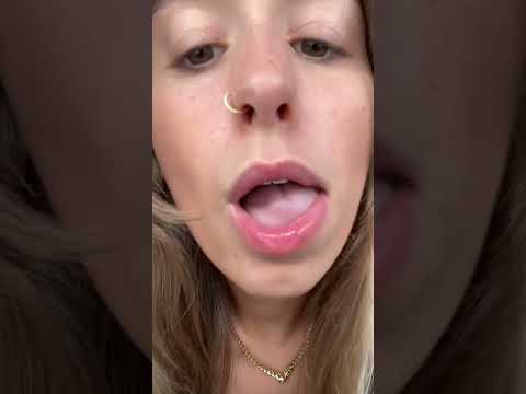 Do you like my lips? 👄