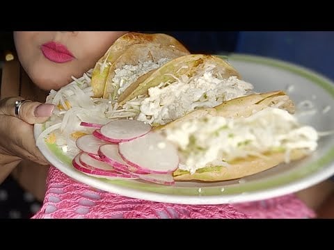 ASMR Comiendo tacos 🌮 dorados de papa con pollo 