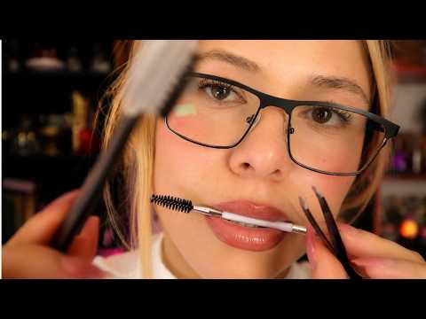 ASMR Te Arreglo las Cejas ✂️ ATENCION PERSONAL DETALLADA PARA DORMIR 💛