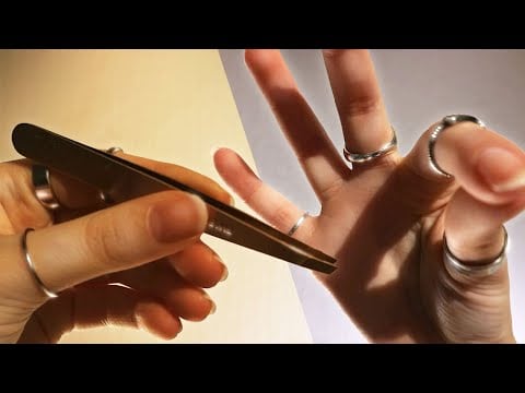 [ASMR] gold VS silver rings face touching + mouth sounds, tongue clicking (no talking)