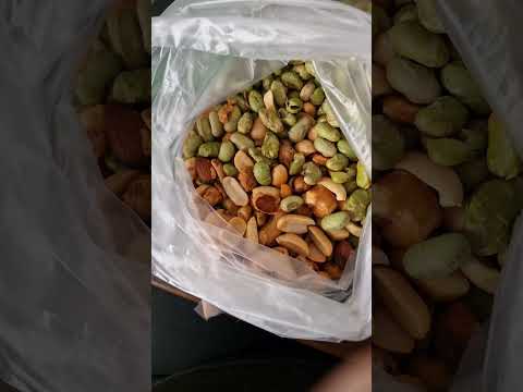 ASMR Knaprar på bönor och nötter