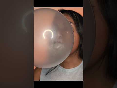 #bubblegumblowing #bubblegum #asmrtriggers #youtube #chewinggum #gum