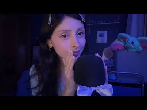 ASMR 🎼 Humming & Singing You To Sleep ♡ hand sounds, mic brushing, tapping!