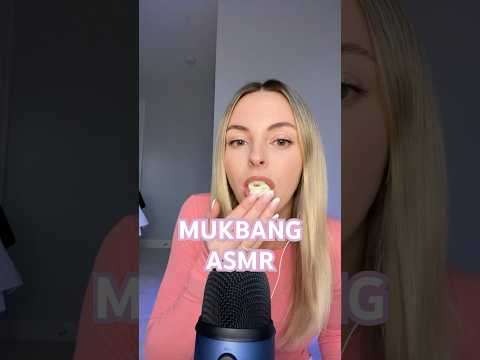 Chocolate covered pretzel eating #asmr #asmrsounds #asmrvideo #mukbang #asmreating