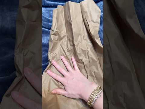ASMR Crinkly Paper Sounds #asmr #relax #asmrsounds #visualtingle #crinklingsounds #asmrtriggers