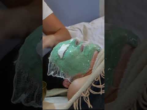Aplicación de mascarilla 💆‍♀️ #facial #masajefacial #beauty #short