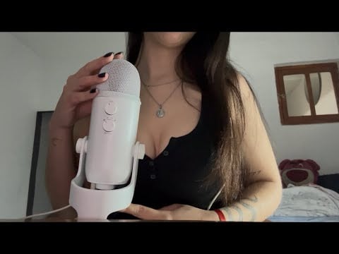 ASMR hablando y soniditos en el mic😴