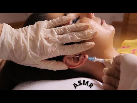 ASMR APLICADO - BODY PIERCING (FURANDO A ORELHA DA SWEET CAROL)