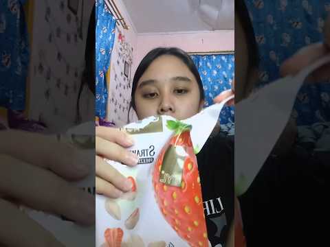 Trying Dried Covered Chocolate Milk Strawberries 🍓 #eating