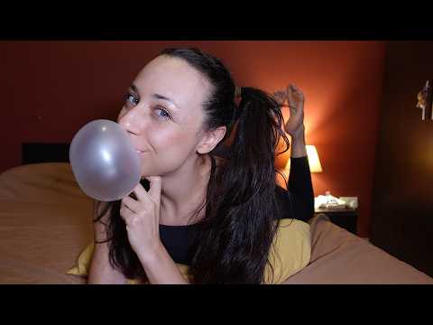 ASMR Bubble Gum Chewing & Bubble Blowing | No talking, in the pose