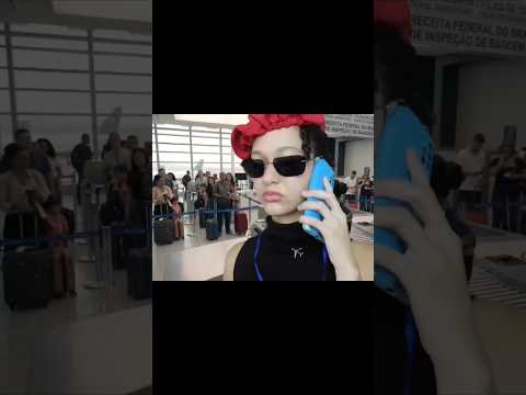 asmr revista no aeroporto #asmr #asmrvideo #asmrsounds #pov #roleplay #aeroporto