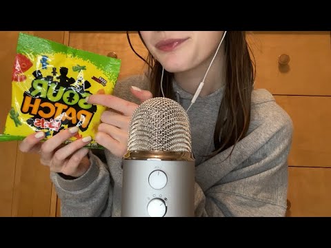 ASMR Tracing Crinkly Objects 🍬