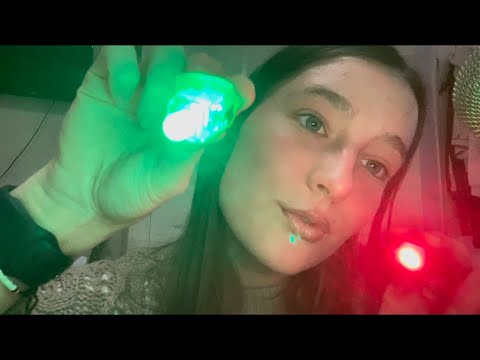 ASMR~tingly finger lights🔦plucking, red light/green light, clacking🚦