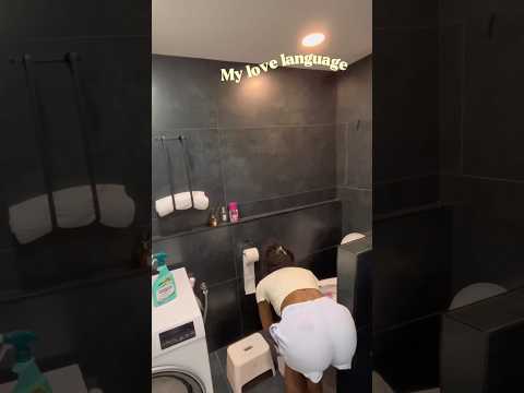 Satisfying Bathroom deep clean link is below 👇🏾 #shorts #youtubeshorts #tiktok #vlog