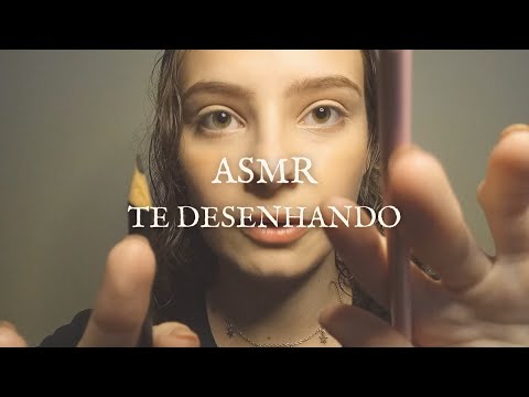 ASMR TE DESENHANDO até você CAIR NO SONO (sons de lápis, sons de boca) ♥ Camila ASMR