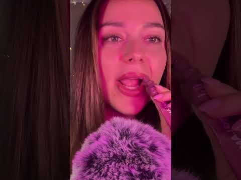 LipsglossMouth Sounds #asmr #mouthsounds #asmrlippgloss